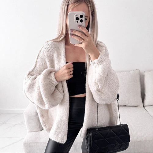 Dame afslappet strikket cardigan med oversized pasform og voluminøse ærmer Stilla
