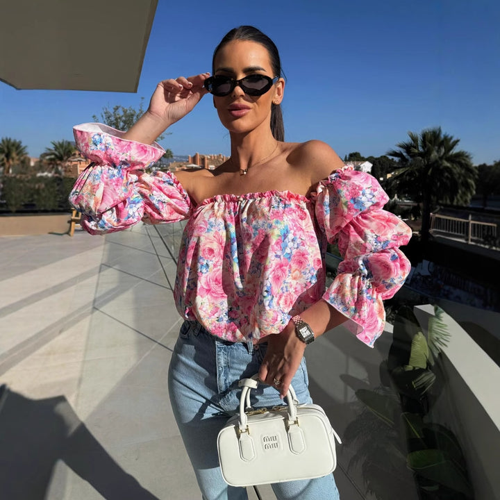 Dame Off-Shoulder-bluse med volumniøse ærmer og blomsterdesign Stilla