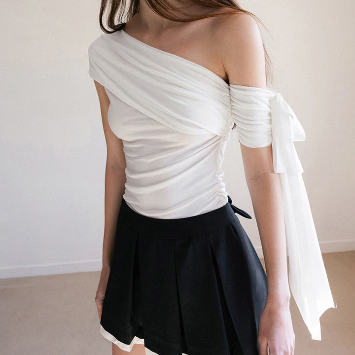 Dame Off-Shoulder Top med ruffle detaljer og gennemsigtig ærme Skovae