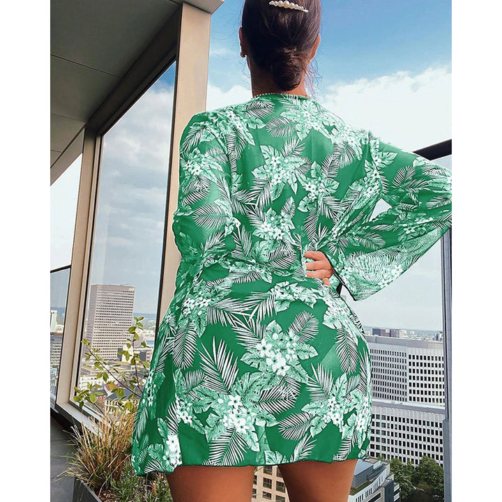 Dame Bikiniset med elegant blomstret Cover-Up Skovae