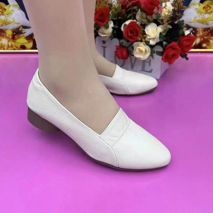 Dame elegante Ballerinaer med stabile blokhæle og chic design Stilla