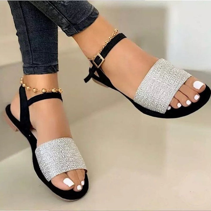 Dame Sandaler med elegant strassdetalje og justerbar rem Stilla