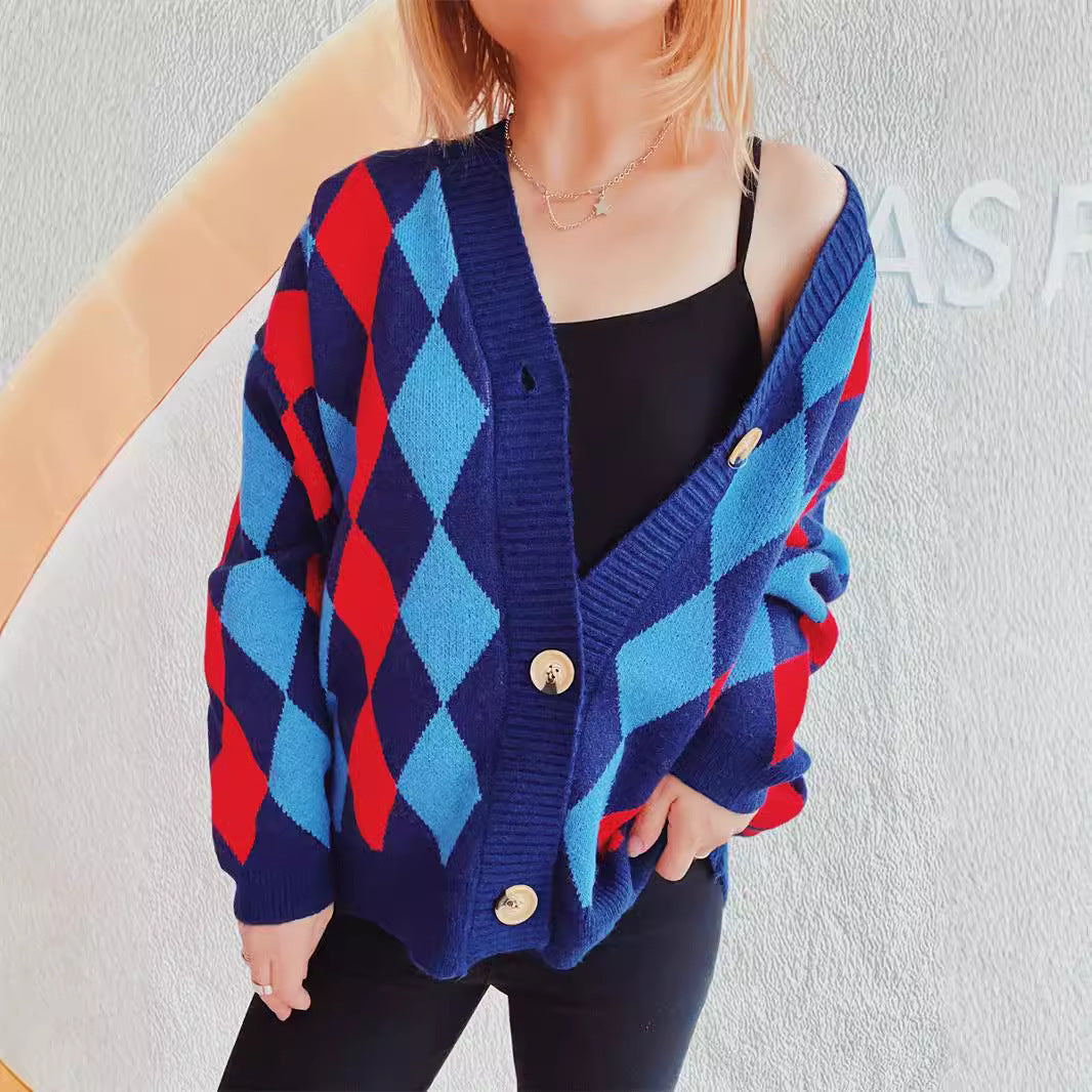 Dames mønstrede cardigan i moderne diamantdesign med store knapper Stilla
