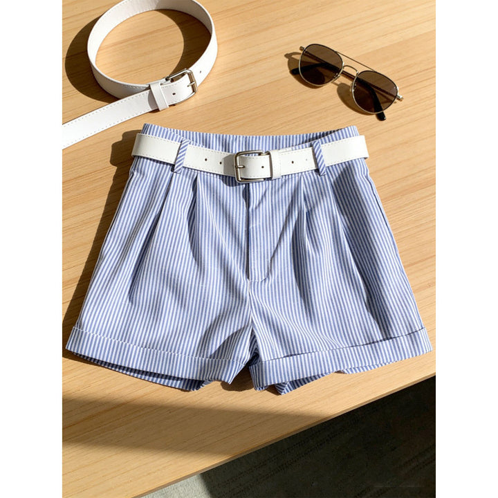 Dame shorts med stribet design og behagelig pasform Skovae