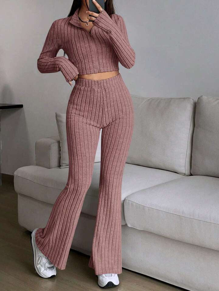 Dame Strik-Loungewear-Sæt med cropped top og løstsiddende bukser Stilla