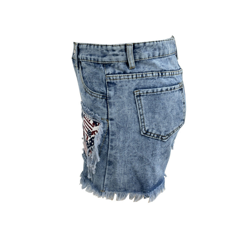 Dame Destroyed Denim-Shorts med frynsede lommer og stilfulde patches Skovae