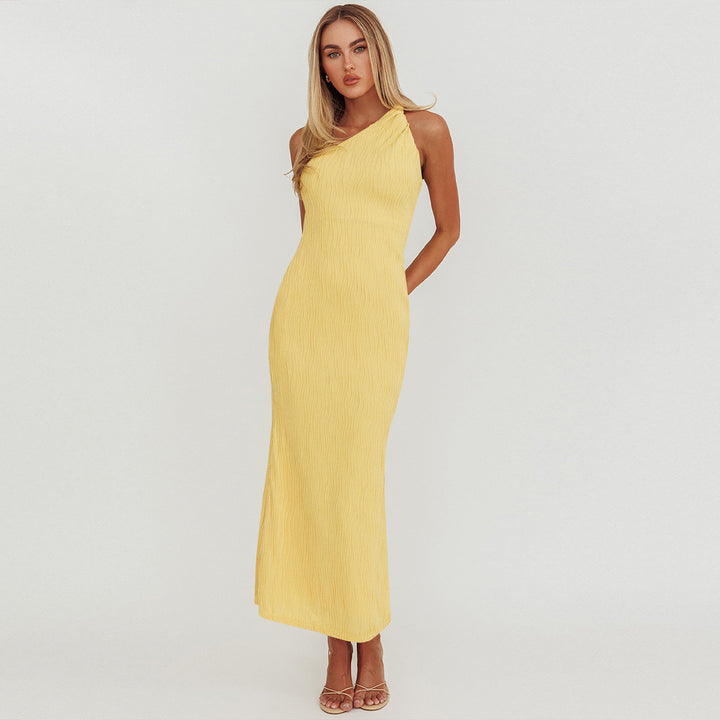 Dame maxikjole med asymmetrisk skulderdesign og elegant drapering Stilla