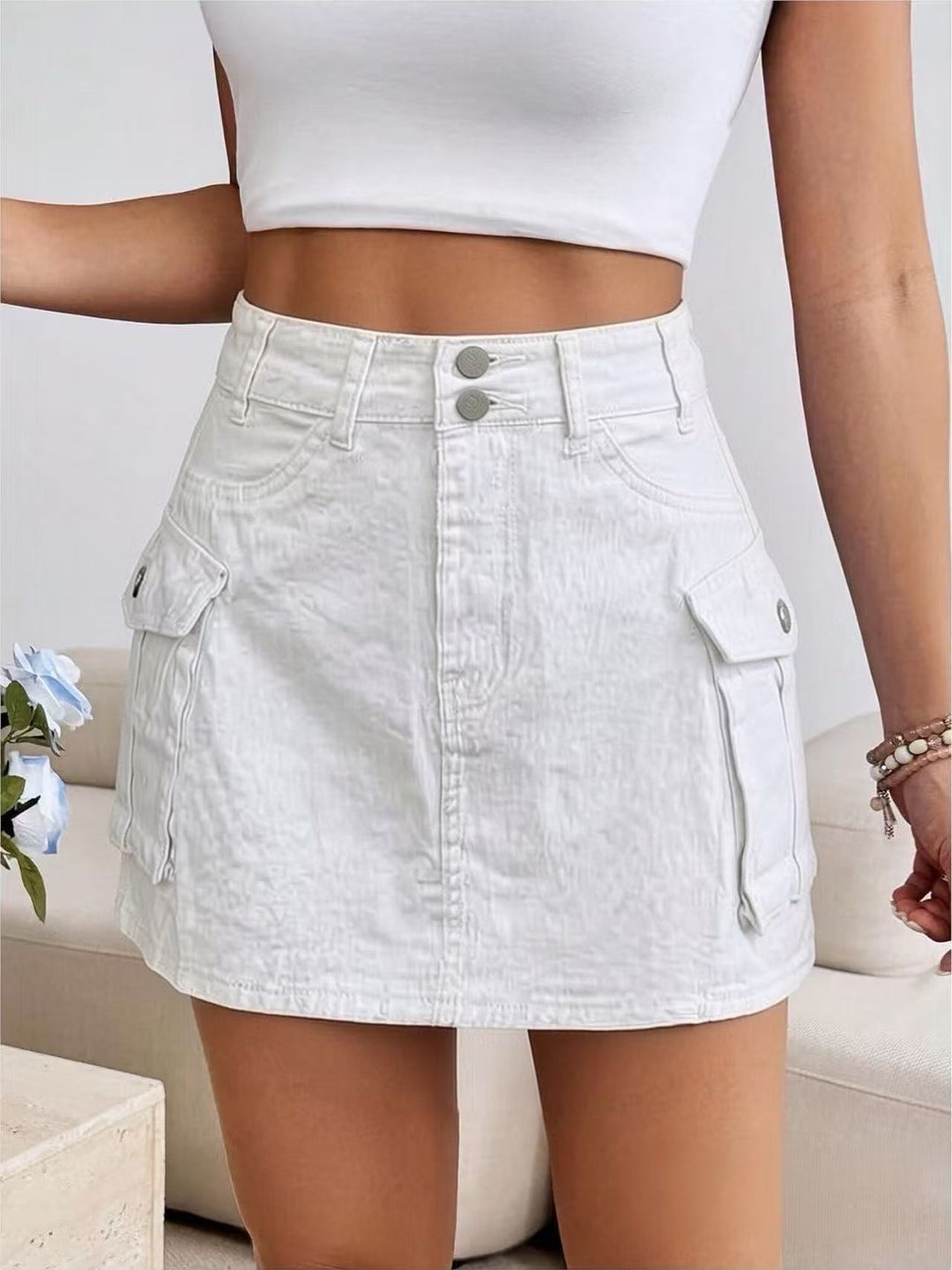 Dame Denim-Mini nederdel med påsyede lommer og moderne detaljer Skovae