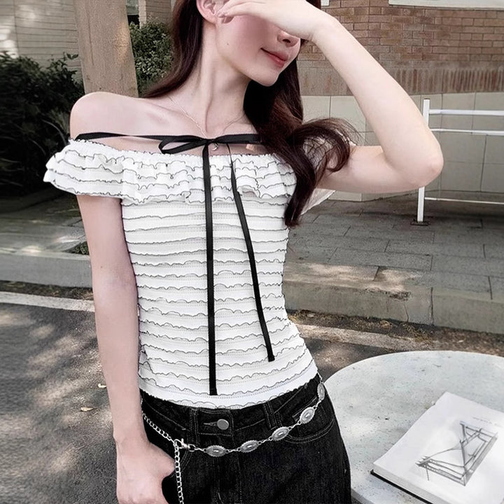Dame Offshoulder-bluse med elegant bølgemønster Skovae
