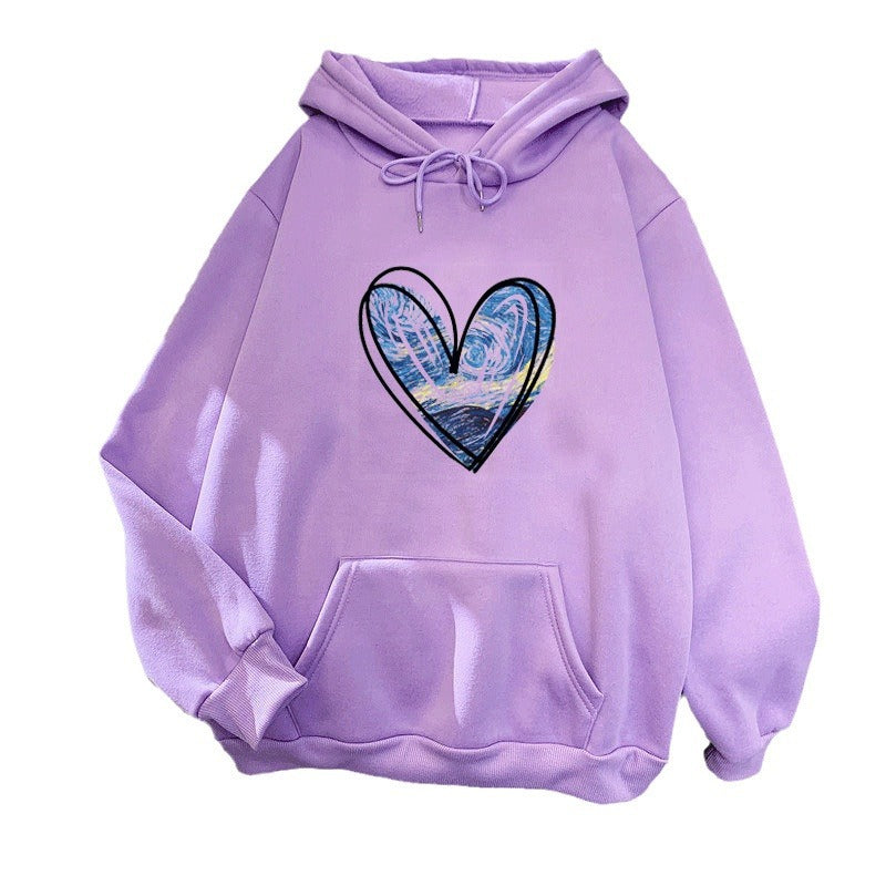 Kvinders hoodie med kunstnerisk hjerte design Skovae