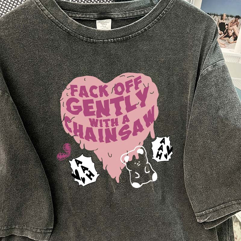 Dame T-shirt med kreativ provokerende tryk og afslappet snit Stilla