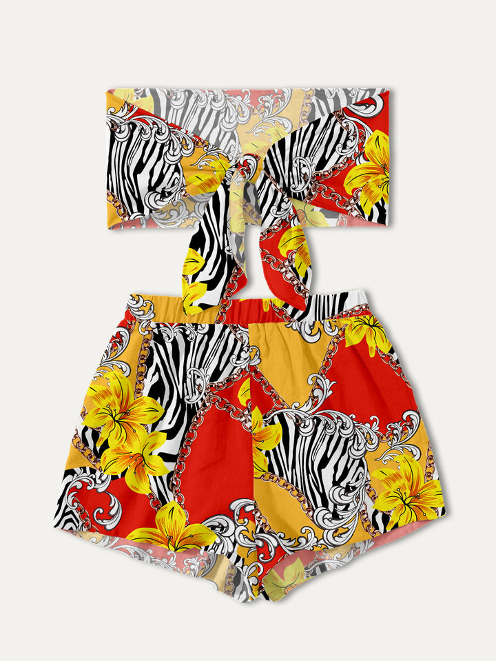 Dame mode bandeau-top og shorts-sæt med farverigt grafikdesign Stilla