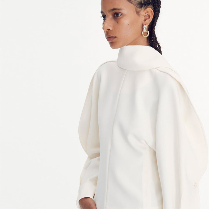 Dame elegant oversized jakke med højt krave og moderne detaljer Stilla