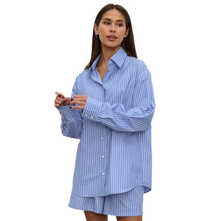 Dame overdimensioneret bluse med fine striber og afrundet kant Stilla