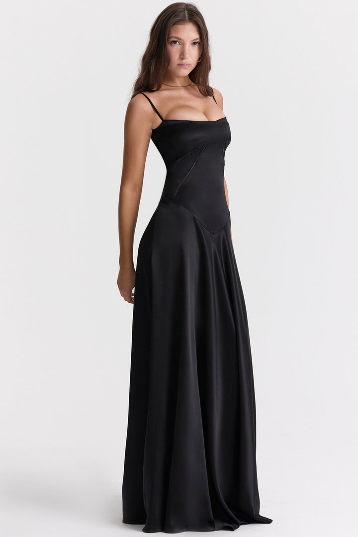 Kvinders elegante satin maxi kjole med slanke stropper og figursyget snit Stilla