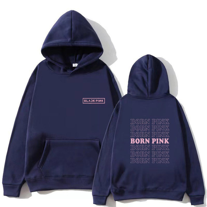 Kvinders hoodie med slående grafisk design Skovae