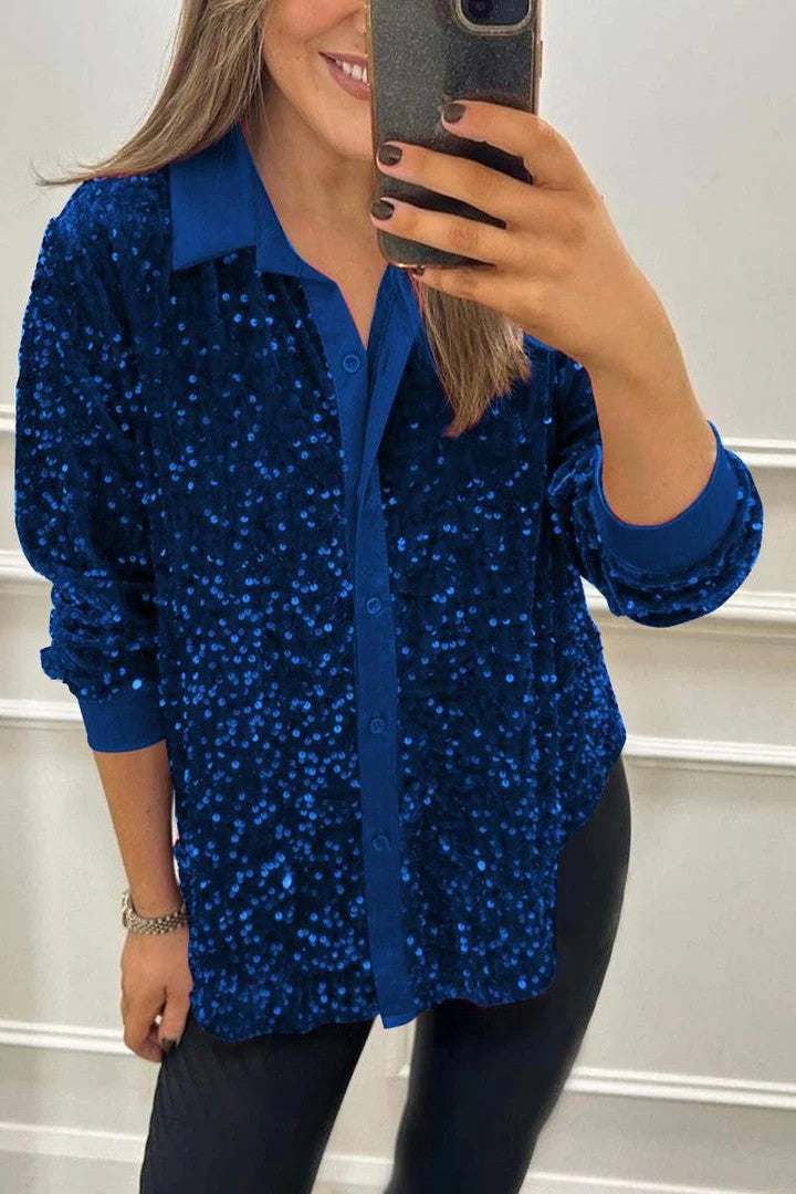 Dame glitrende bluse med elegant knaplukning og luksuriøst design Stiila