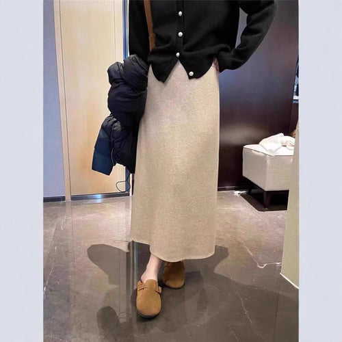 Kvinders elegante maxi nederdel lavet af høj kvalitet strikstof Stilla