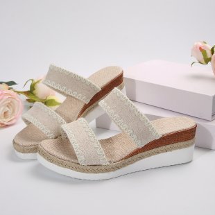 Dame Wedge-sandaletter med komfortable brede stropper og innovativ sål Stilla