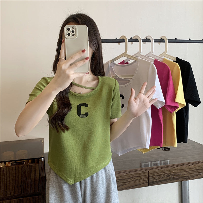 Femme Stilfuld Cutout Grafik T-shirt Stilla