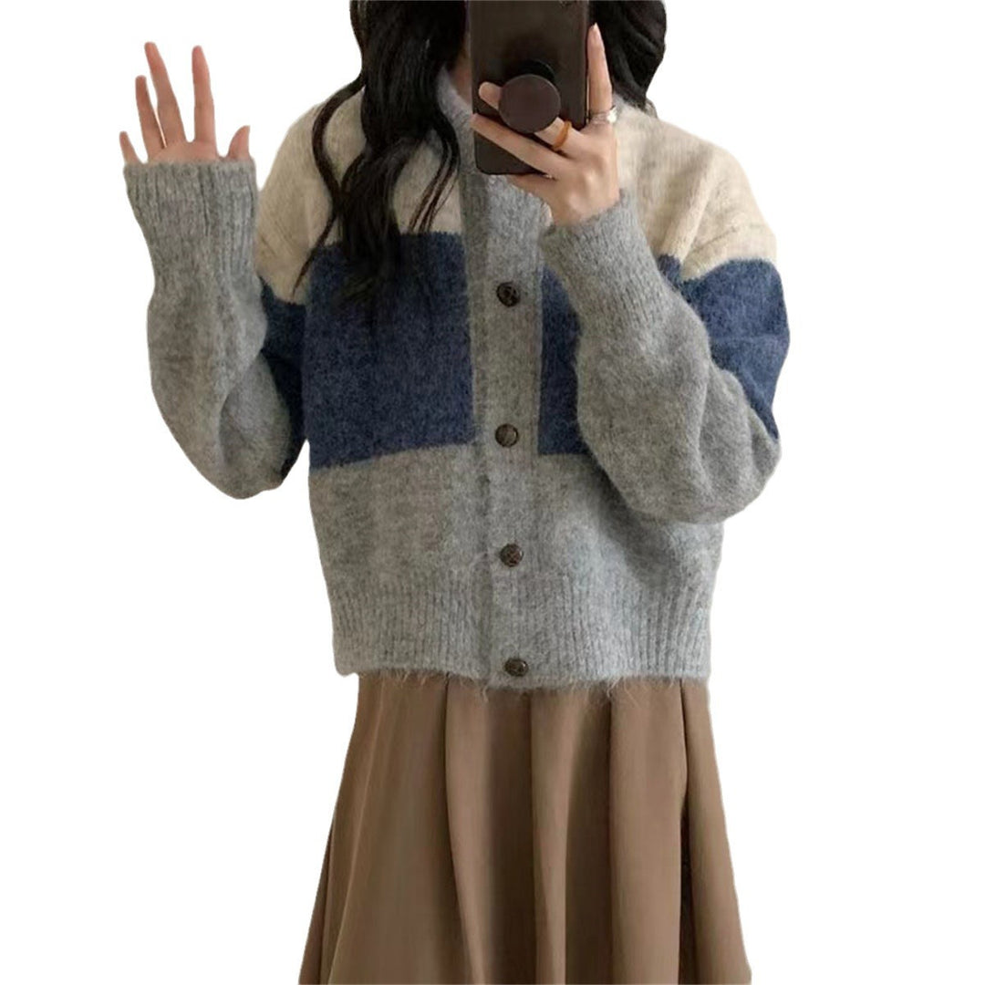 Dame chunky strik cardigan med knaplukning og trendy farveblok design Stilla