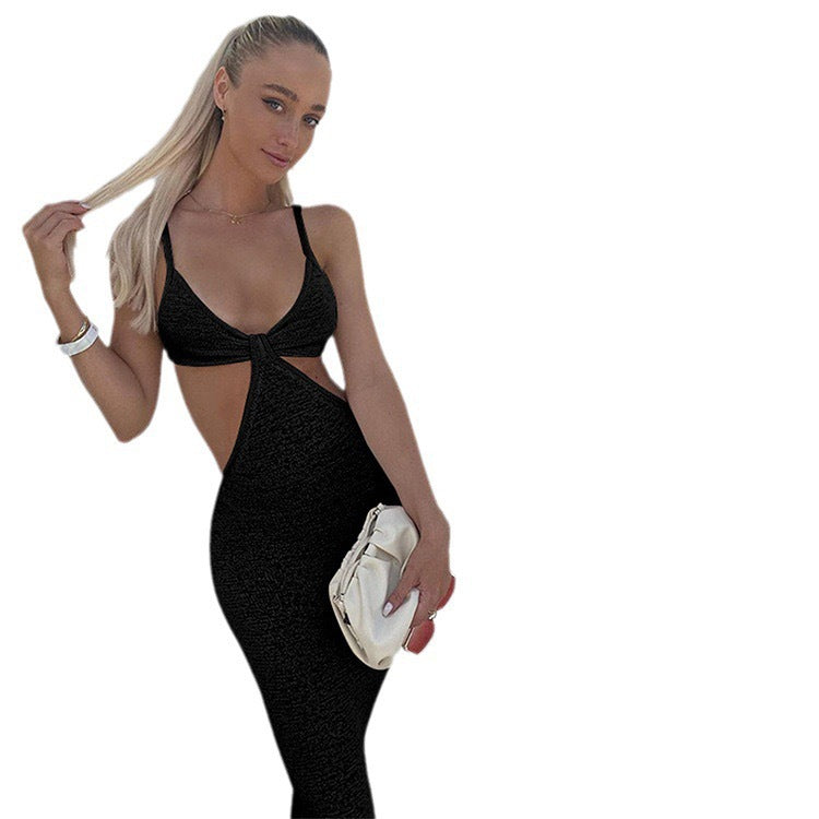 Damer stylish skåret maxikjole med unikke cut-out-detaljer Skovae