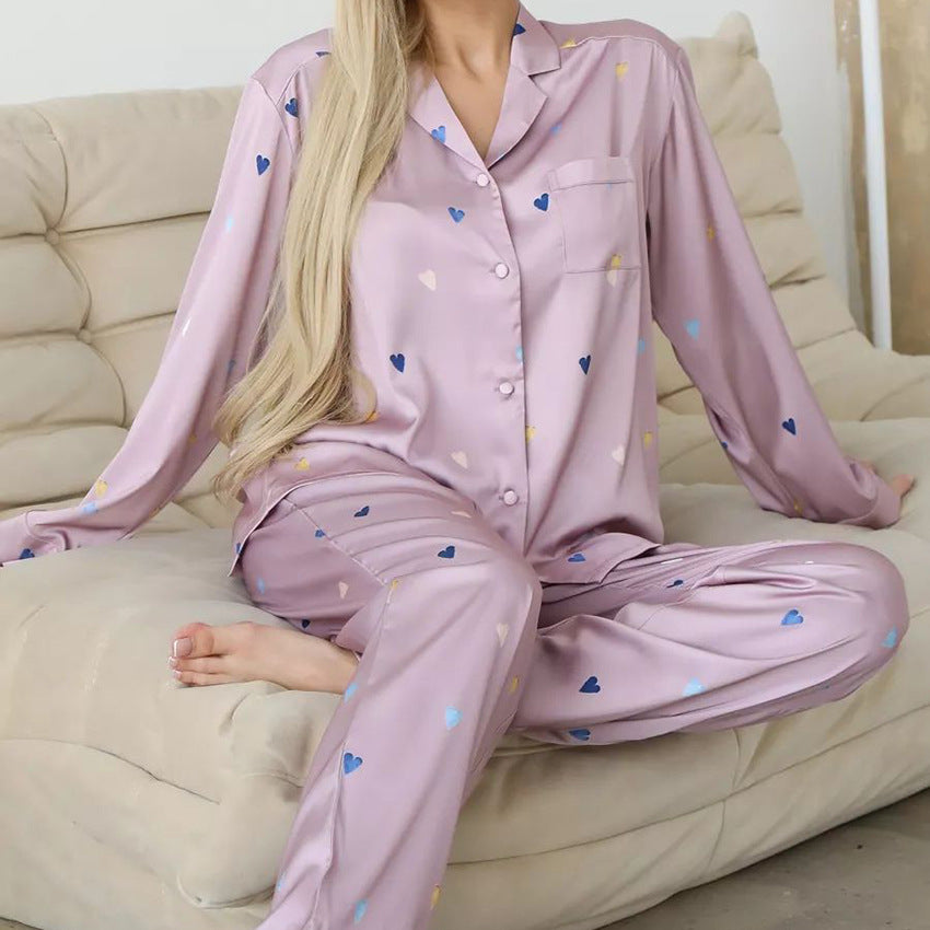 Dame Pyjamasæt med glade hjerte-design og løs pasform Stilla