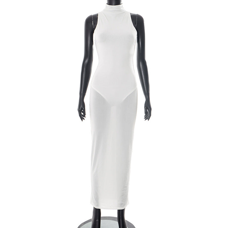 Dame figursyet haltermaxikjole i elastisk materiale med elegant snit Stilla