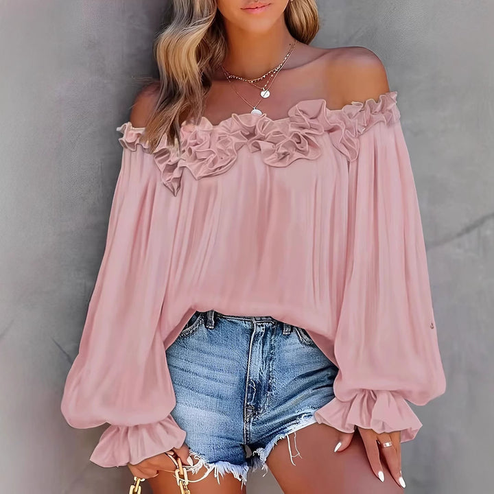 Dame Off-Shoulder Bluse med flæsedetaljer og vide ærmer Stilla
