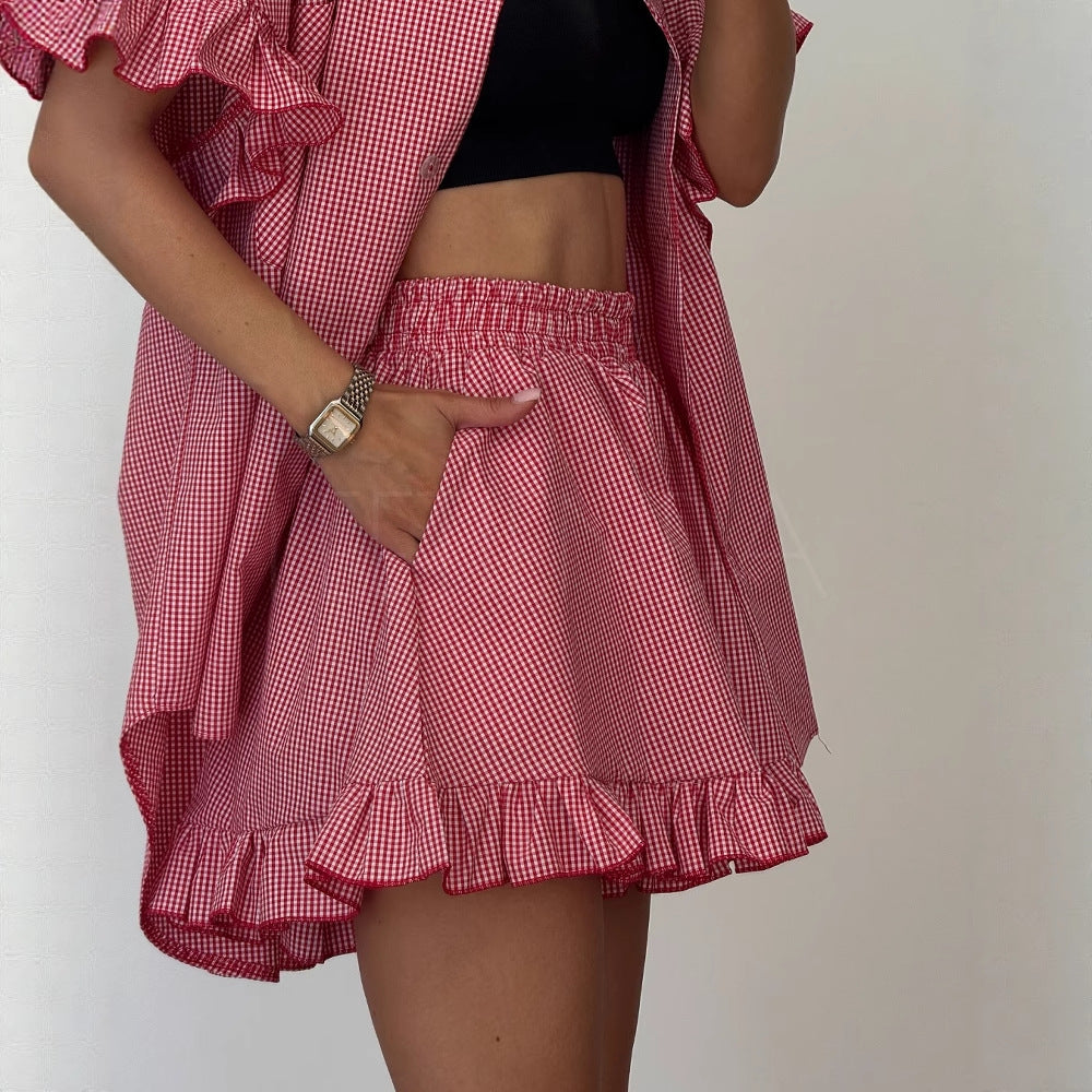 Dame Mode Sæt bestående af stribet kort bluse og flæse shorts Stilla
