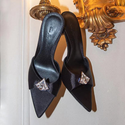 Dame Glamourøse Slingback-pumps med funklende smykkedetalje Stilla