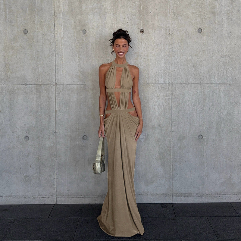 Dame Maxi-kjole med raffineret cut-out-design og asymmetrisk kant Skovae