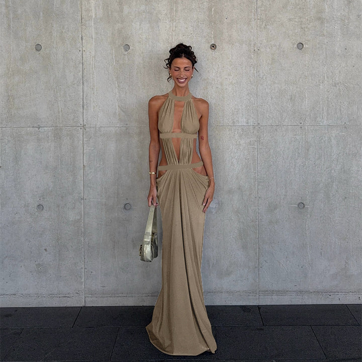 Dame Maxi-kjole med raffineret cut-out-design og asymmetrisk kant Skovae