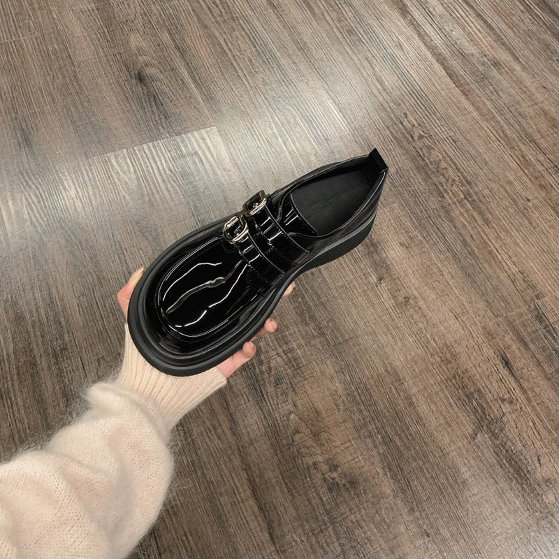 Femme Slip-On Loafers med dekorerende spænder Stilla