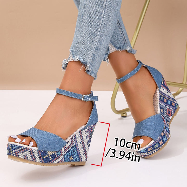 Dame Wedge-sandaler med blomsterdesign og justerbar ankelsnor Stilla