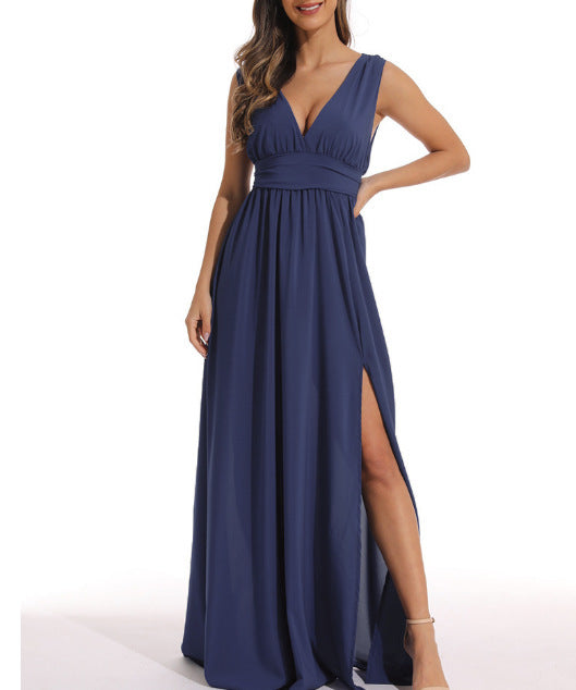 Dame maxikjole med dyb udskæring og spændende split Stilla