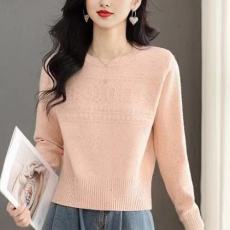 Damer fashionable strikket pullover med fint kabelmønster Stilla