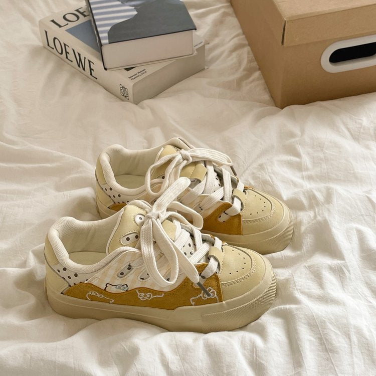 Dame sneakers i legende design med detaljerede dyremotiver og behagelig dæmpning Stilla