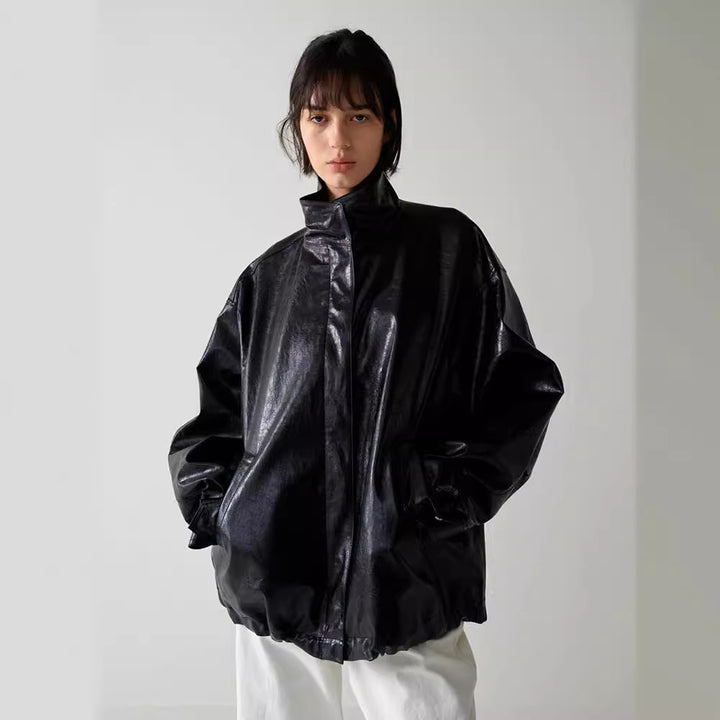 Kvinderne trendy oversized læderjakke med høj krave og trykknaplukning Stilla
