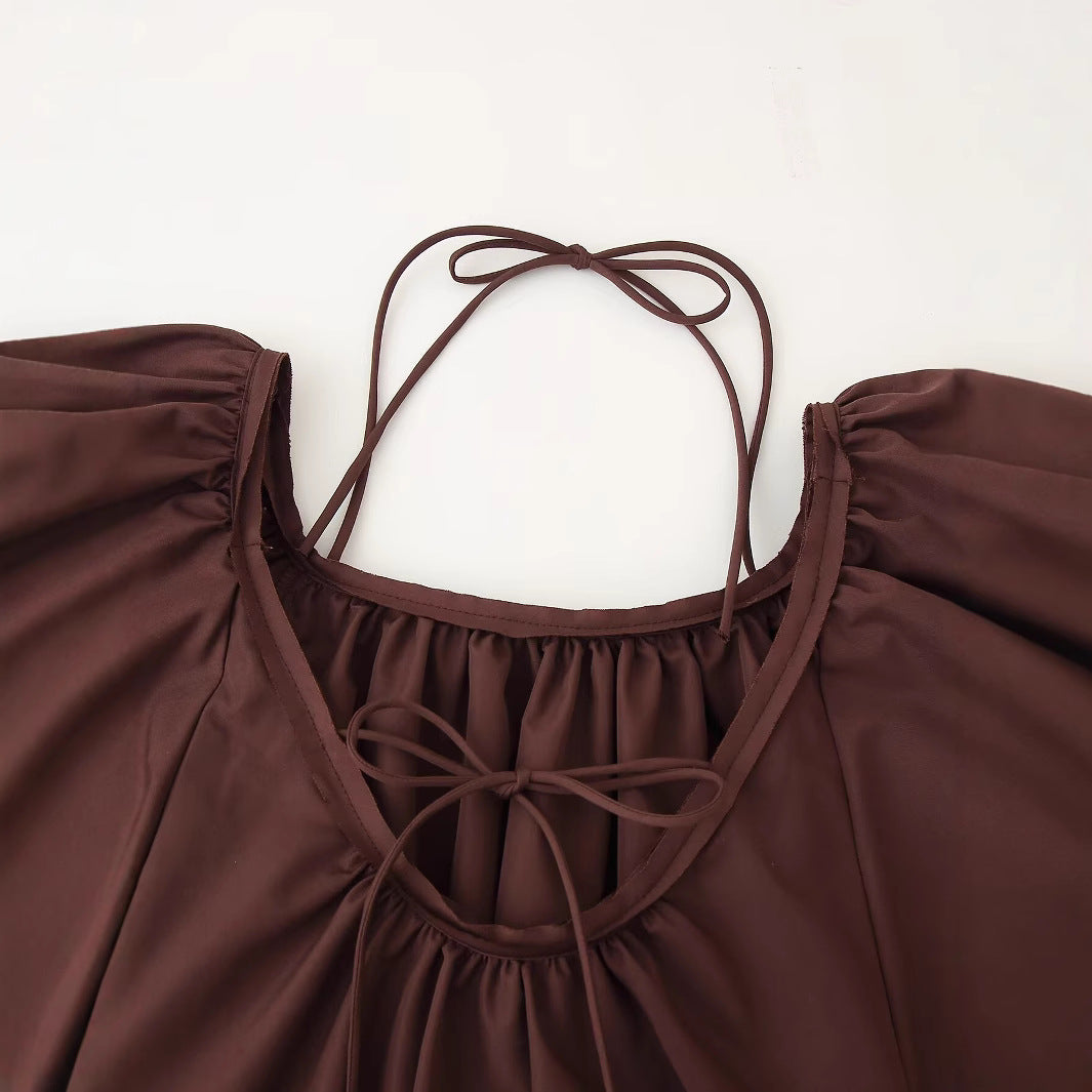 Femme Off-Shoulder Maxi Kjole med broderet ærme-detail Stilla