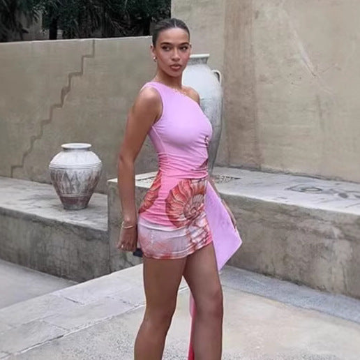 Femme Graphic A-linje kjole med unik asymmetrisk kant Stilla
