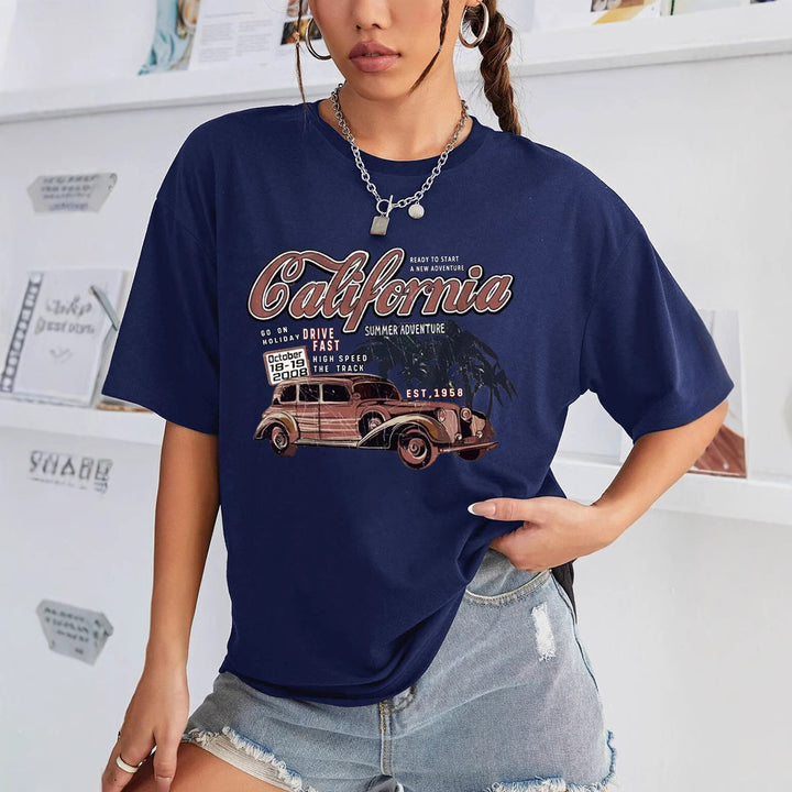 Dame afslappet T-shirt med nostalgisk automobil Stilla