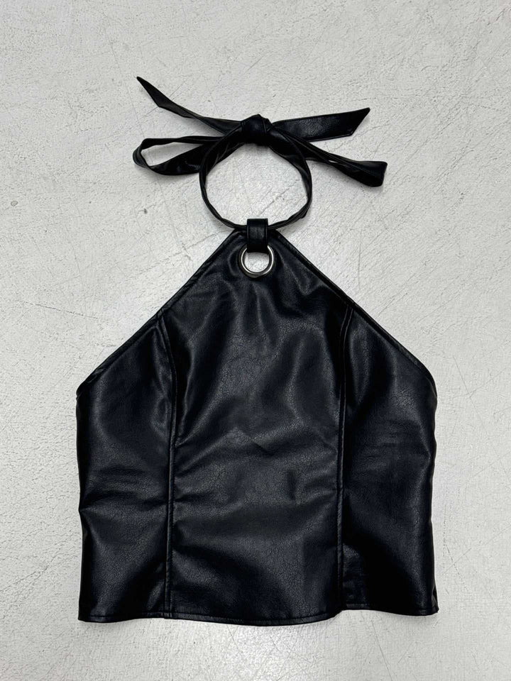 Dame Crop-Top i høj kvalitet kunstlæder med elegant halterdesign Skovae