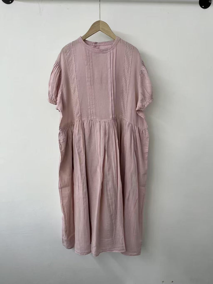 Femme Elegante bomulds-midi-kjole med foldedetaljer Stilla