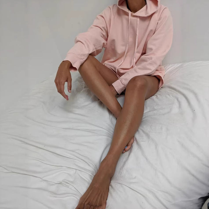 Kvinders afslappede hoodie top og shorts sæt med praktiske lommer