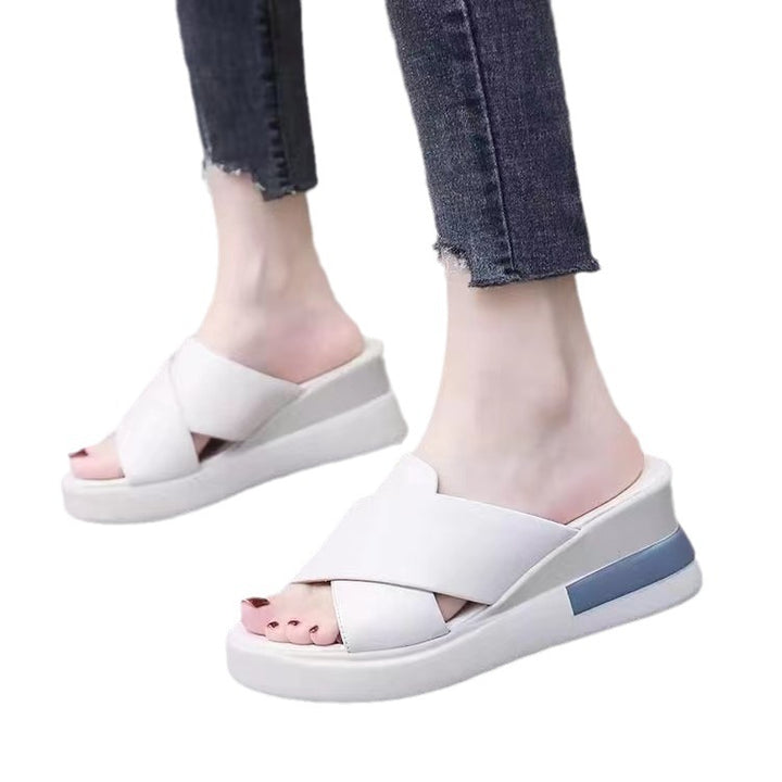 Dame kile sandaler med trendy cross-over design og skridsikker sål Stilla