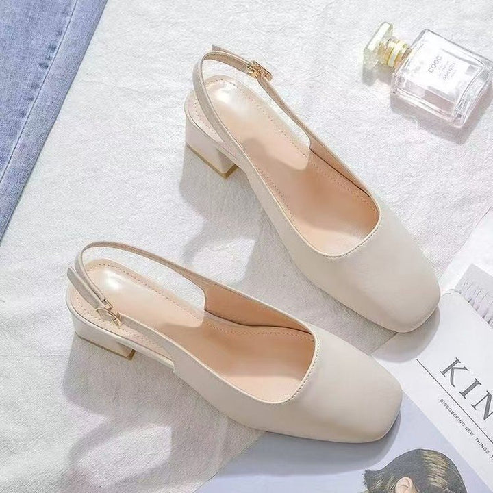 Dame Slingback-pumps med dekorativ rem og elegant blokhæl Stilla