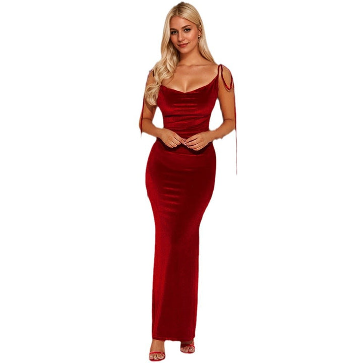 Kvinders elegante maxi kjole med sofistikerede spaghetti stropper Stilla