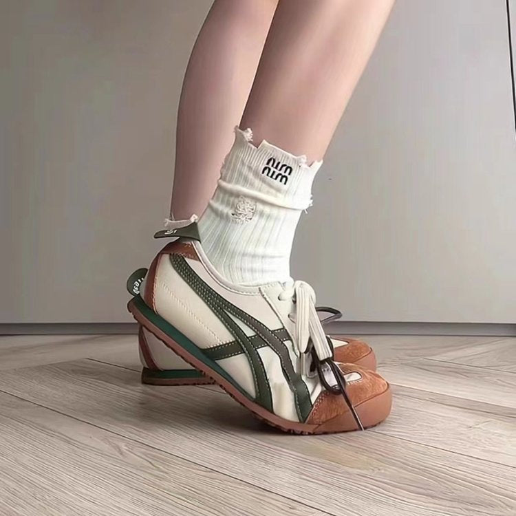 Dame Sneakers i klassisk retro-stil med åndbart overmateriale kombination Stilla