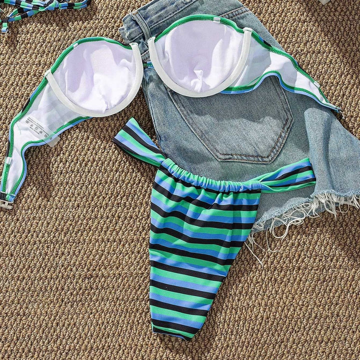 Dame Bikini-top med justerbare stropper og moderne stribedesign Skovae